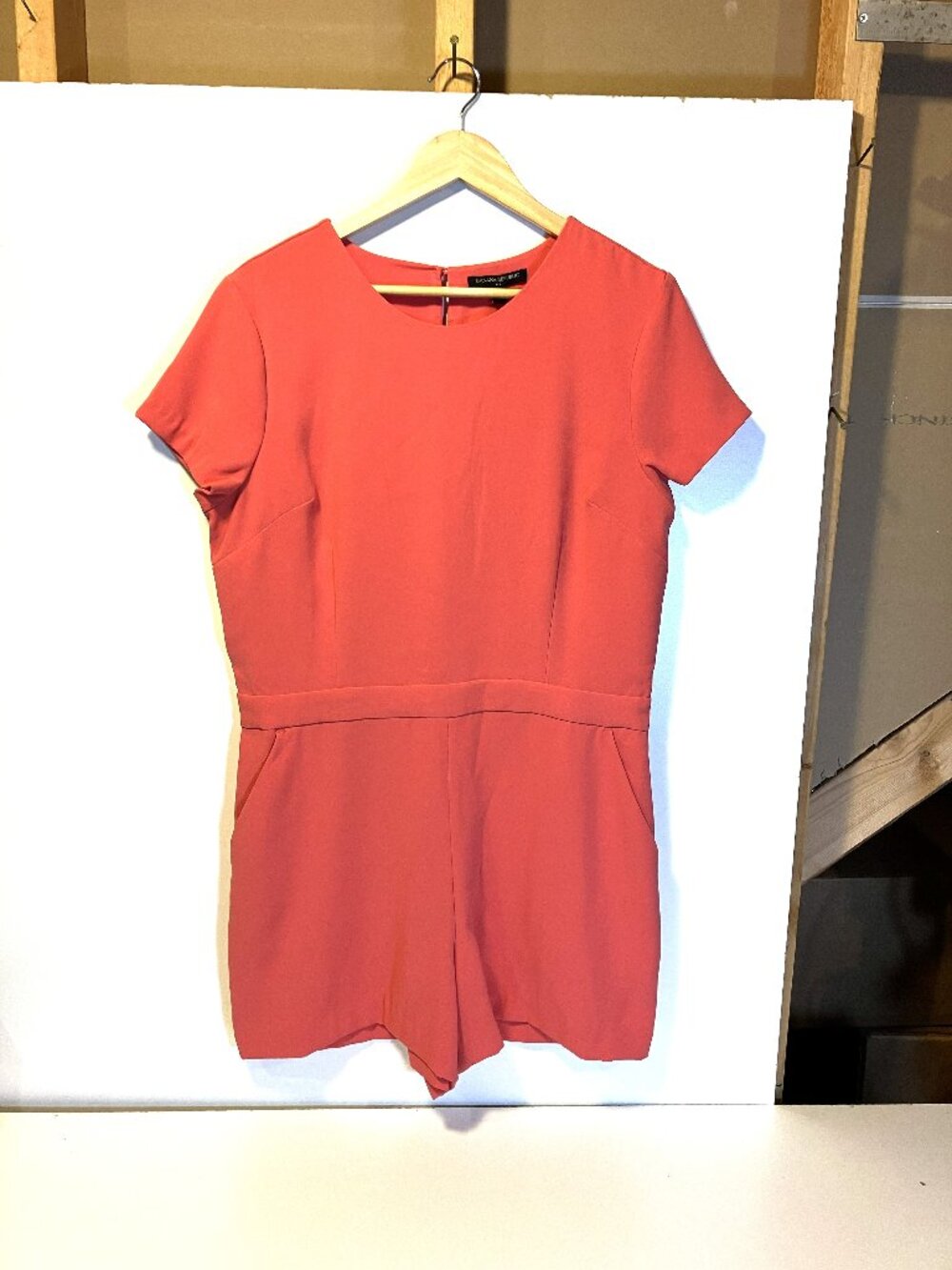 BANANA REPUBLIC Tailored Short-Sleeve Crepe Coral/Salmon Romper.  Size 14.  NWT